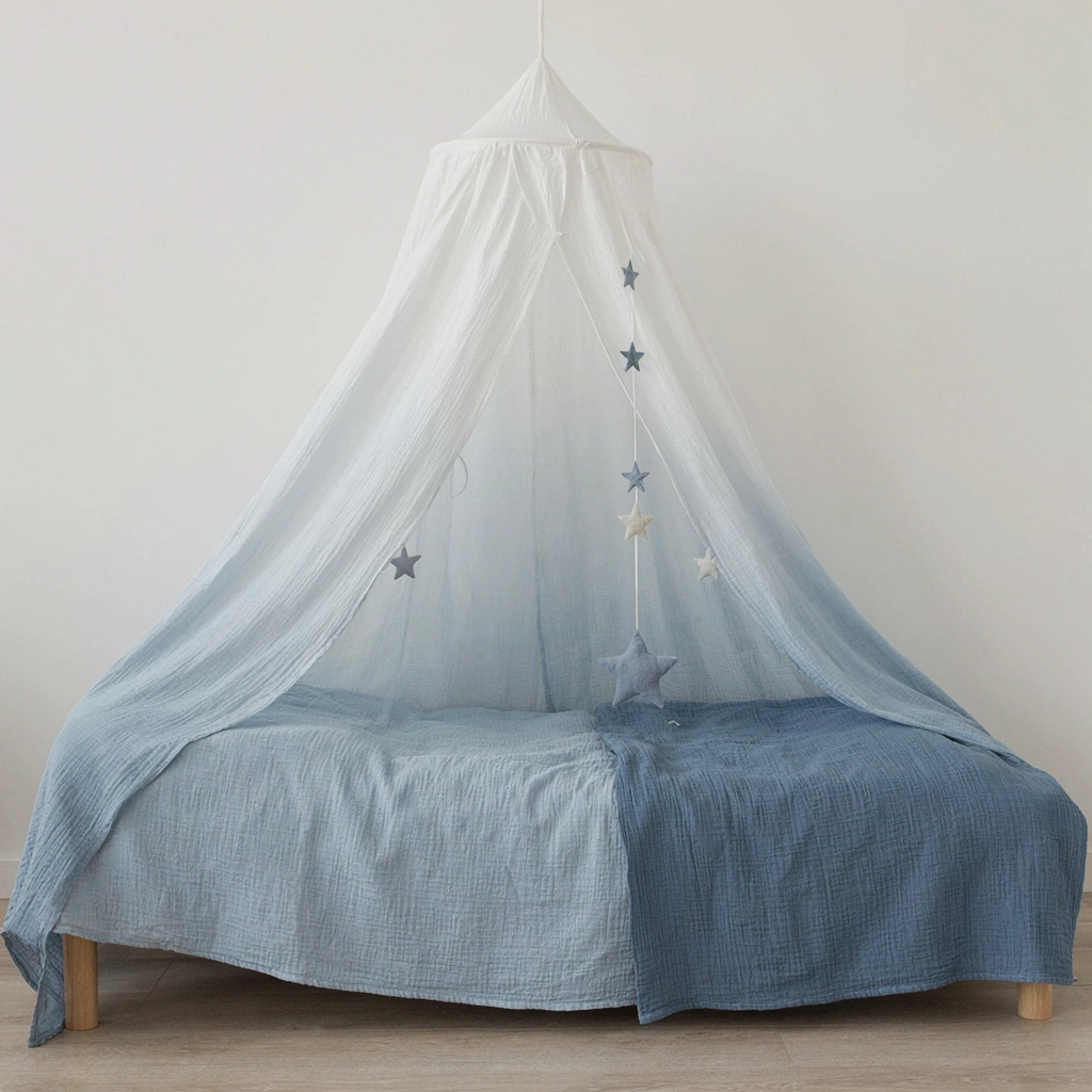 Voile de lit enfant en gaze dégradé bleu glacier